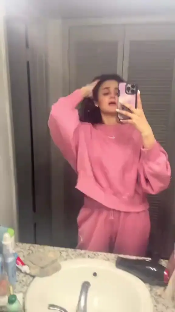 Hira Mani’s Bold Video Elicits Criticism