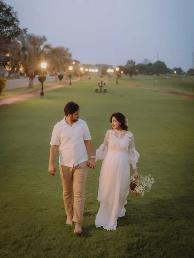 Iqra Kanwal & Areeb Pervaiz Announce First Pregnancy