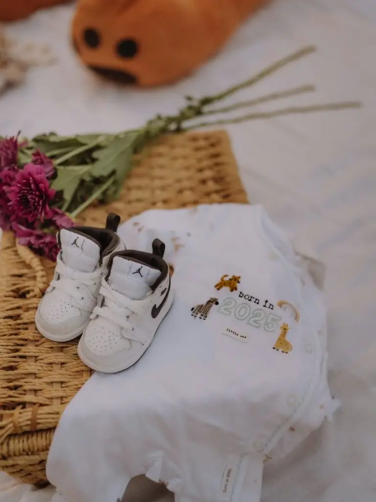 Iqra Kanwal & Areeb Pervaiz Announce First Pregnancy