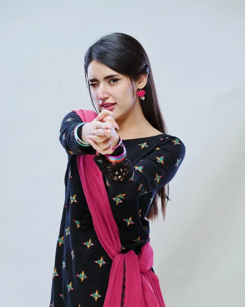 Danish Taimoor & Sahar Hashmi BTS Clicks from  Mann Mast Malang