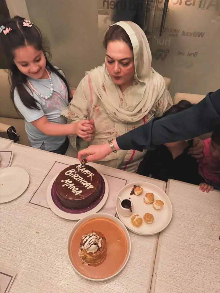 Aiman Khan & Minal Khan Family Celebrate Their Mother’s Birthday