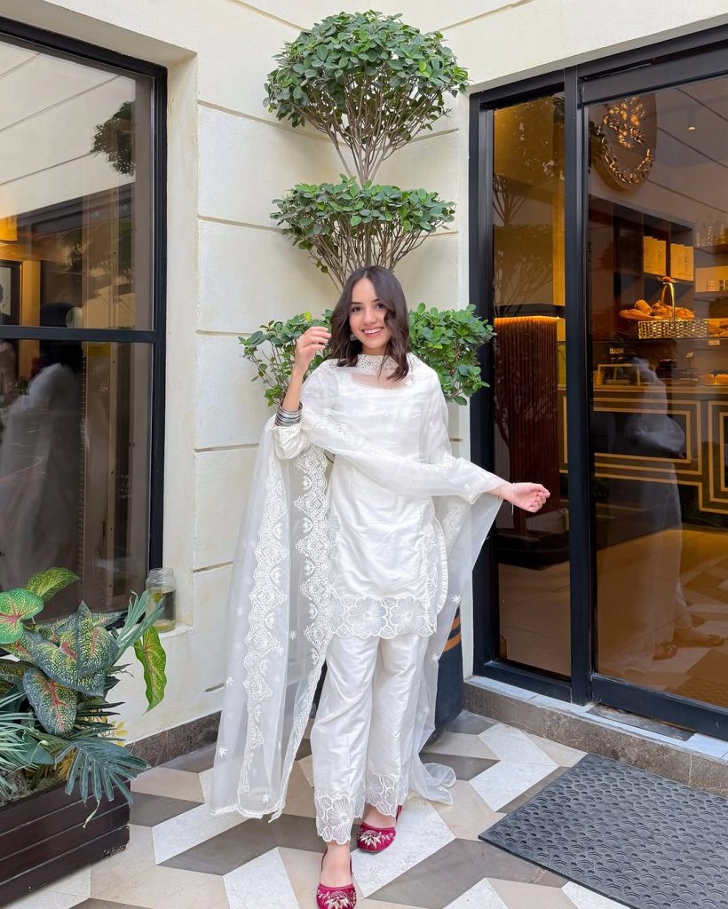 Wania Nadeem’s Sister Makes Drama Debut