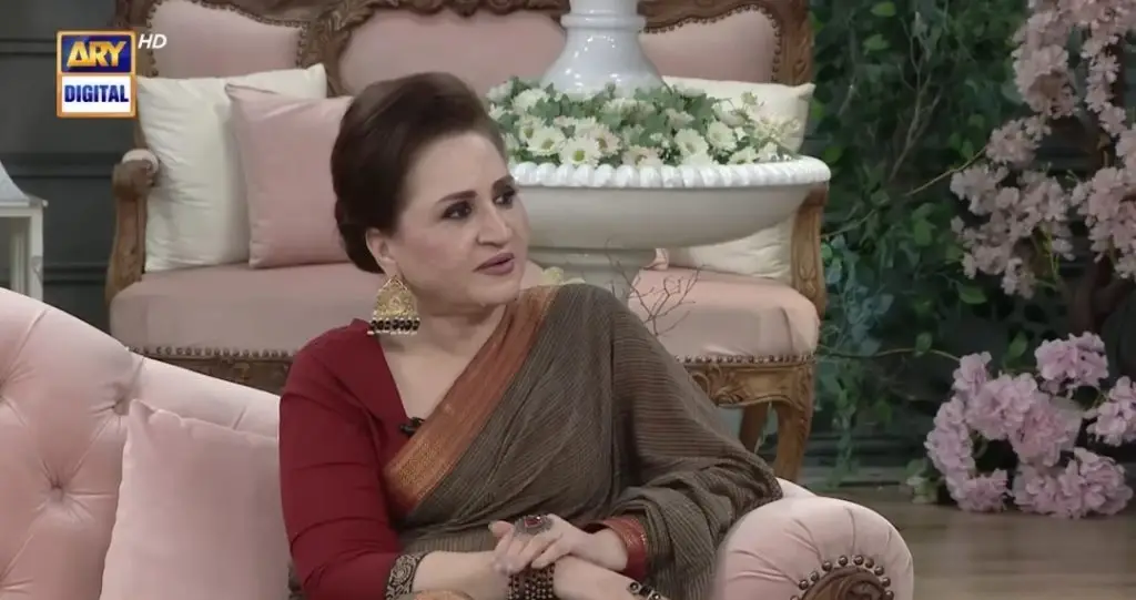 Asma Abbas’s Take On Bahus Waking Up Late