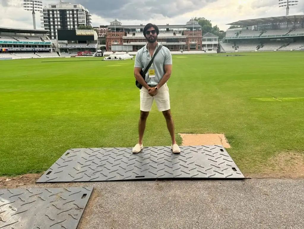 Fahad Mustafa’s New Adorable Family Clicks From London