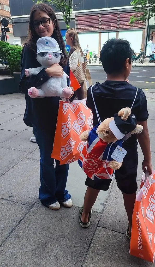 Fahad Mustafa’s New Adorable Family Clicks From London