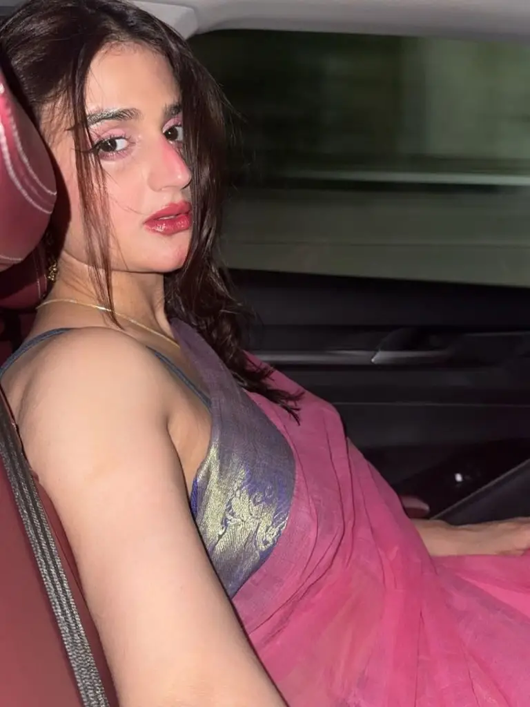 Hira Mani’s Bold Saree Pictures Heavily Criticized
