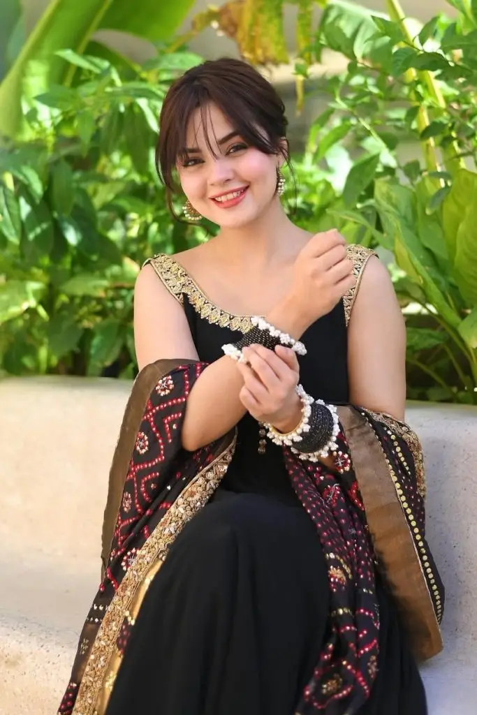 Yashma Gill Shares Insights on Komal Meer’s Marriage Proposals