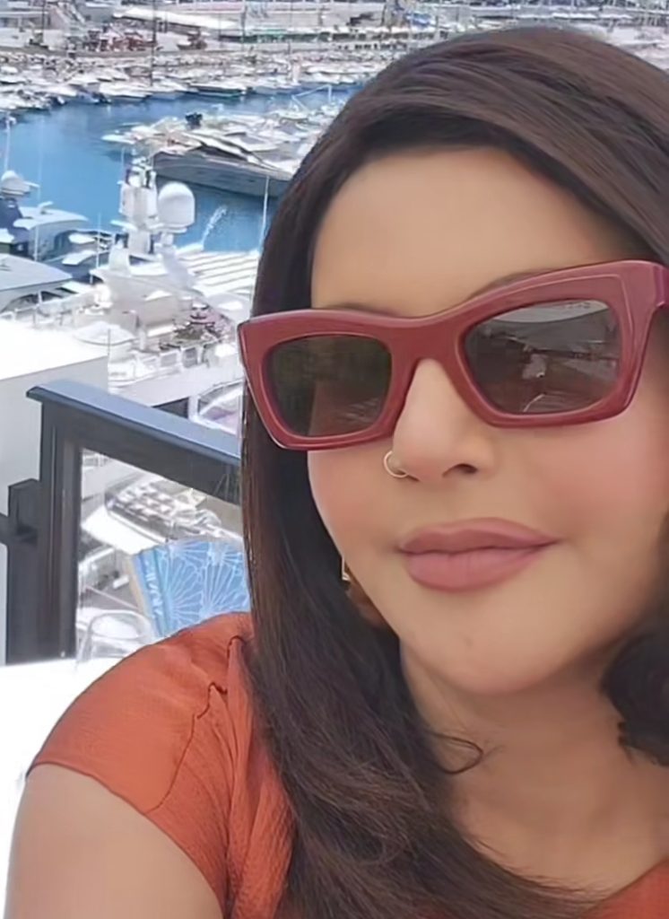 Nida Yasir’s Lips More Dramatic Than her Morning Show