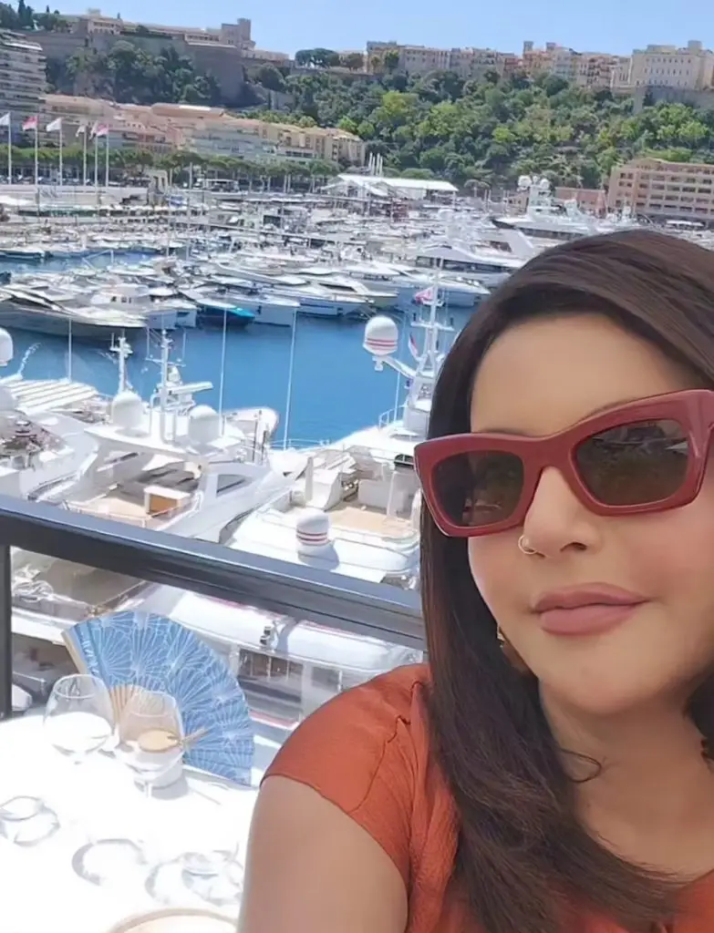 Nida Yasir’s Lips More Dramatic Than her Morning Show
