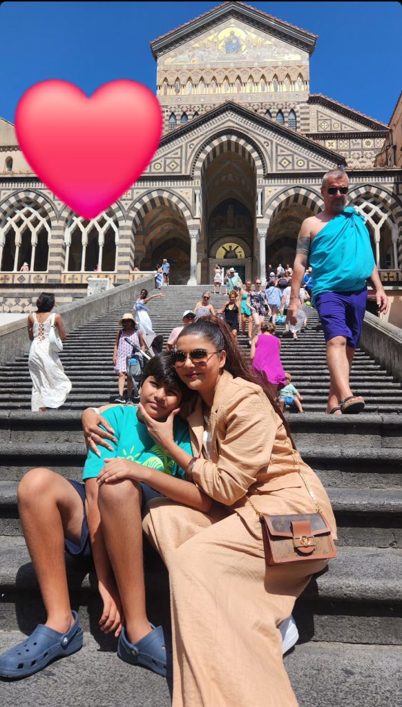 Nida Yasir Wishes Son Balaj on His Birthday