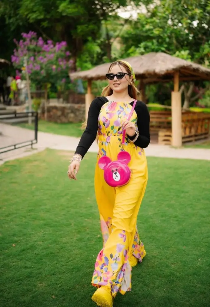 Rabeeca Khan Criticized for Recent Over Reels & Tacky Dressing