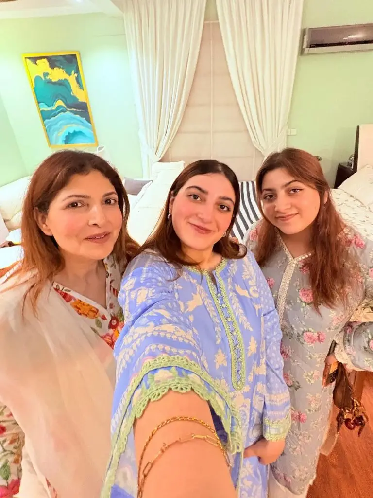 Shagufta Ejaz’s Adorable Family Pictures
