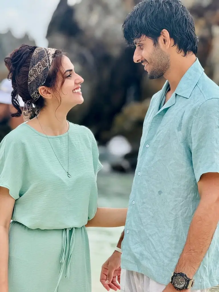 Subhan Awan & Washma Fatima Romantic Pictures from Thailand