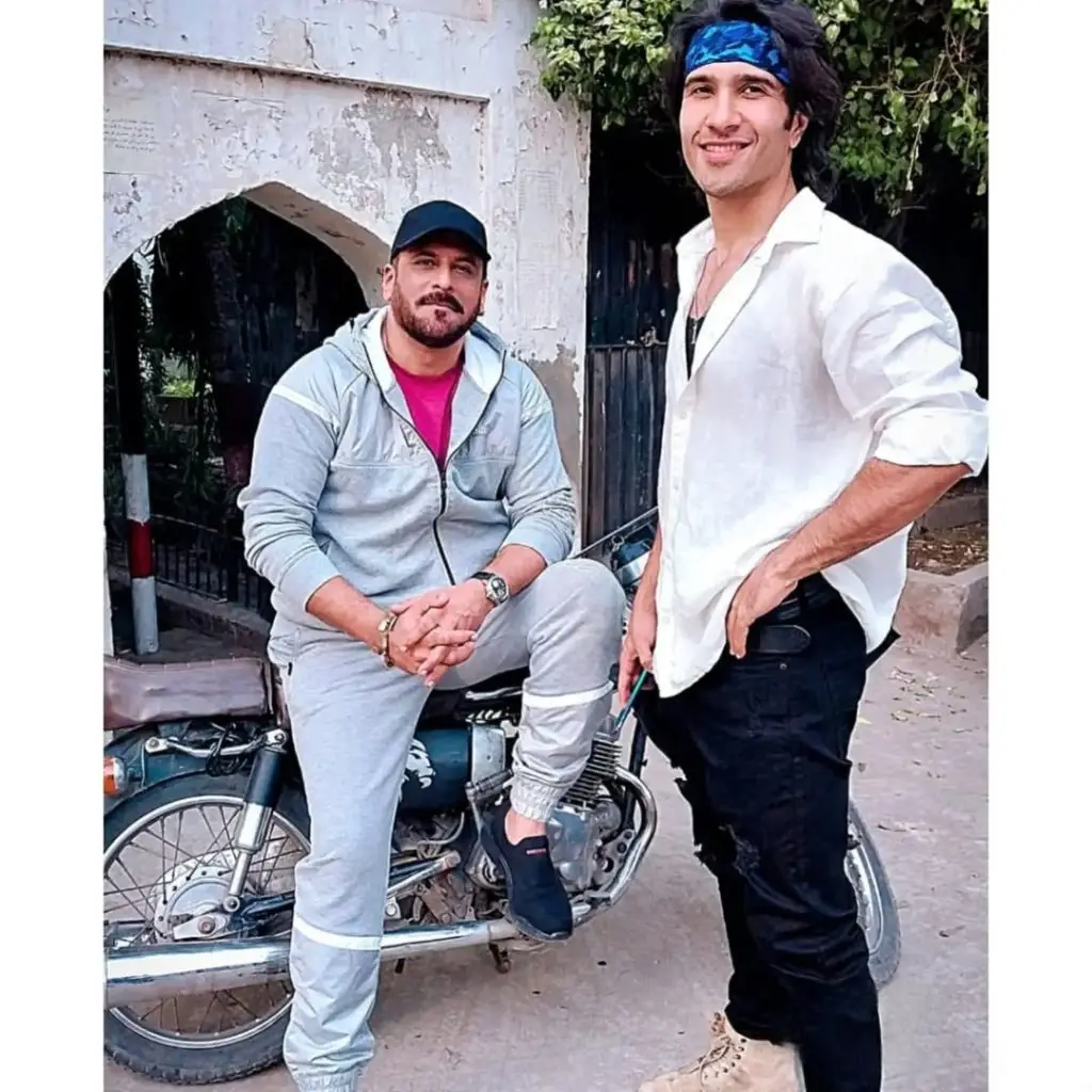 Feroze Khan’s Emotional Response To Working With Shamoon Abbasi