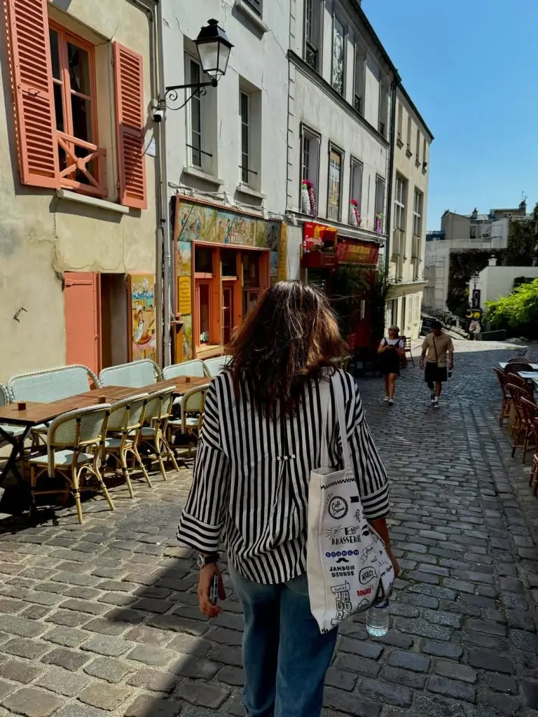 Hadiqa Kiani & Son Vacation In France