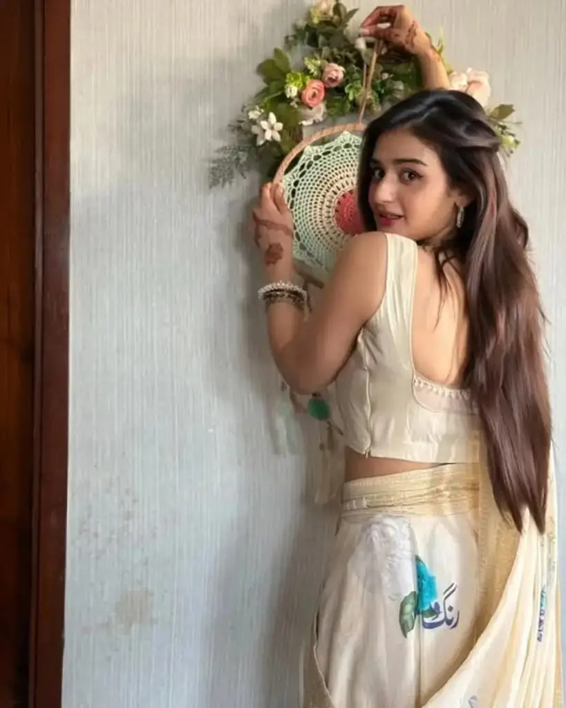 10 Pakistani Stars Who Faced Age Shaming In 2025