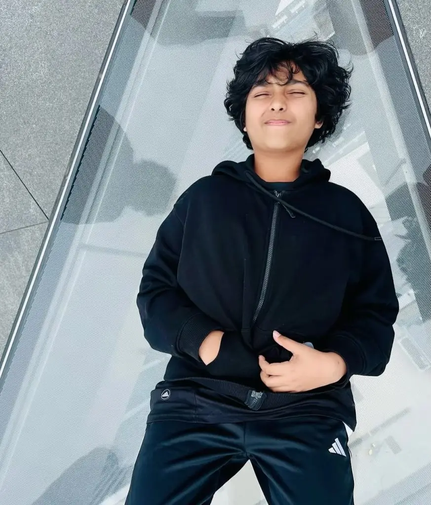 Javeria Saud Shares family Pictures From The Edge New York City