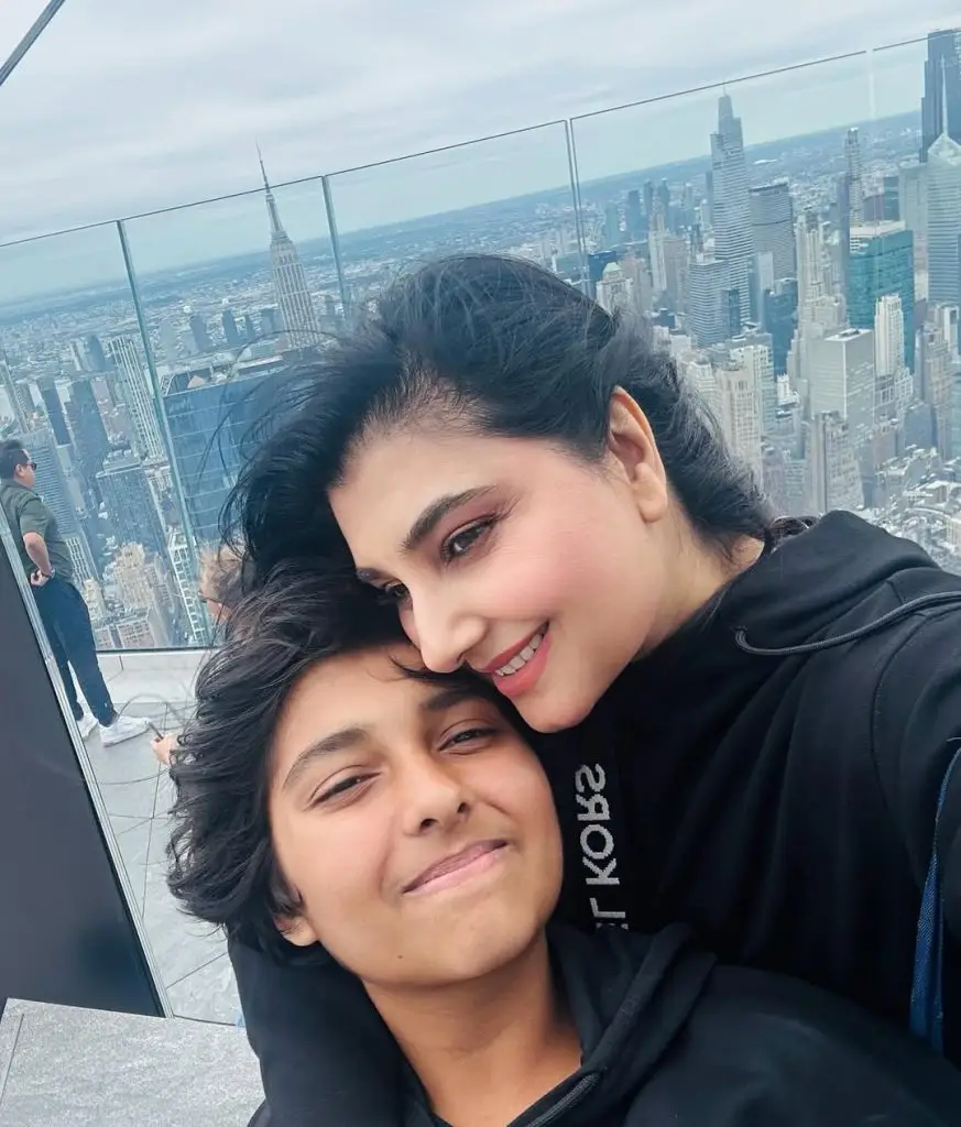 Javeria Saud Shares family Pictures From The Edge New York City