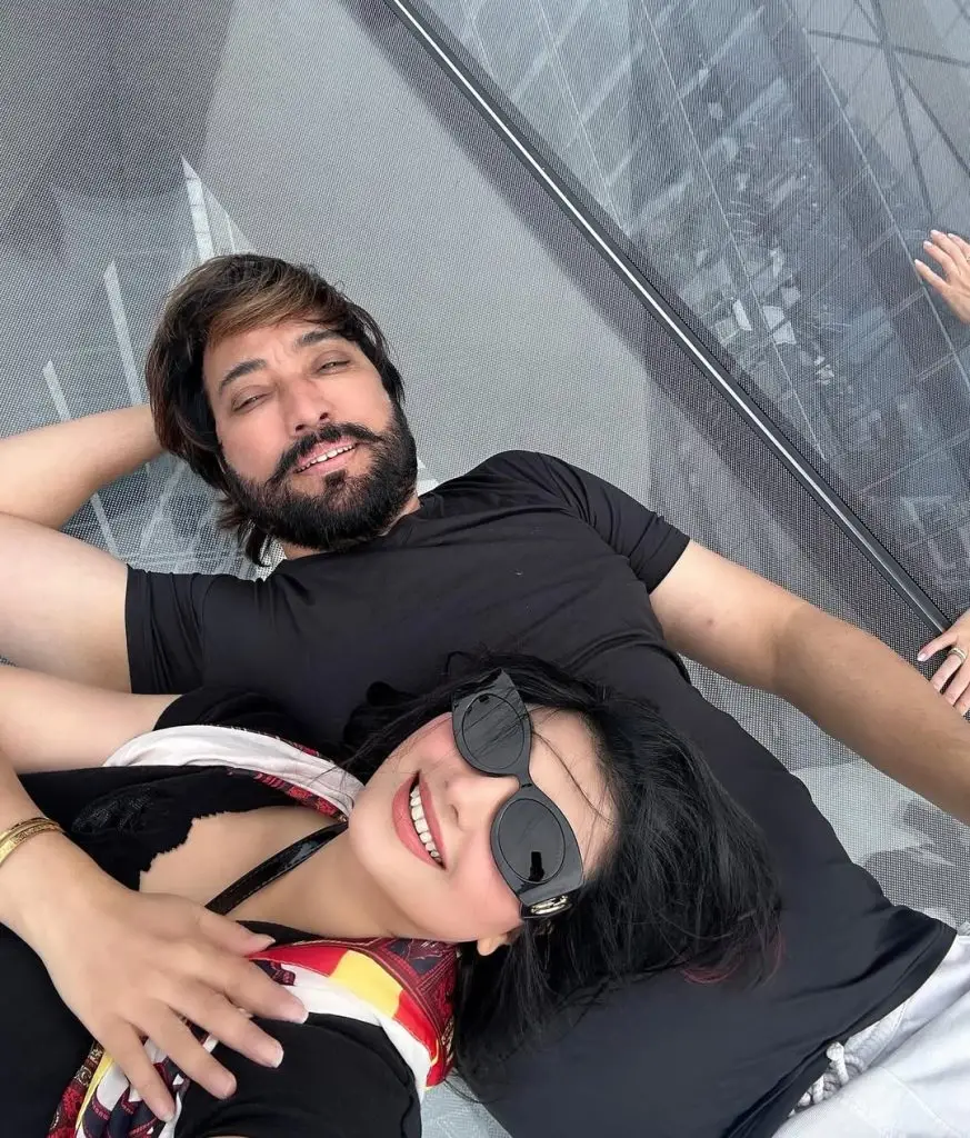 Javeria Saud Shares family Pictures From The Edge New York City