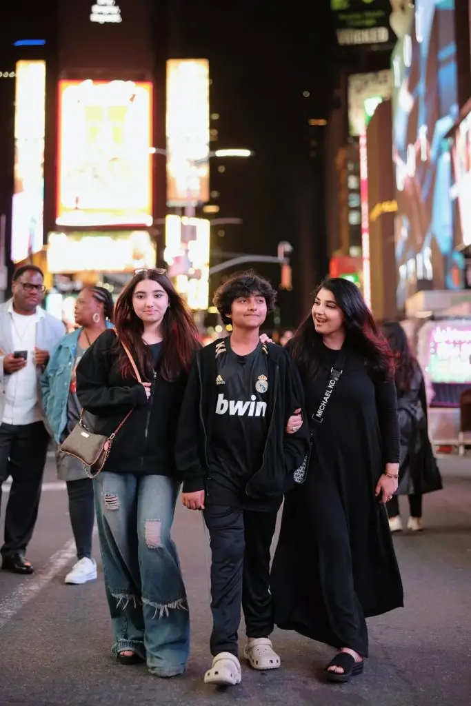 Javeria Saud with Her Kids From Time Square