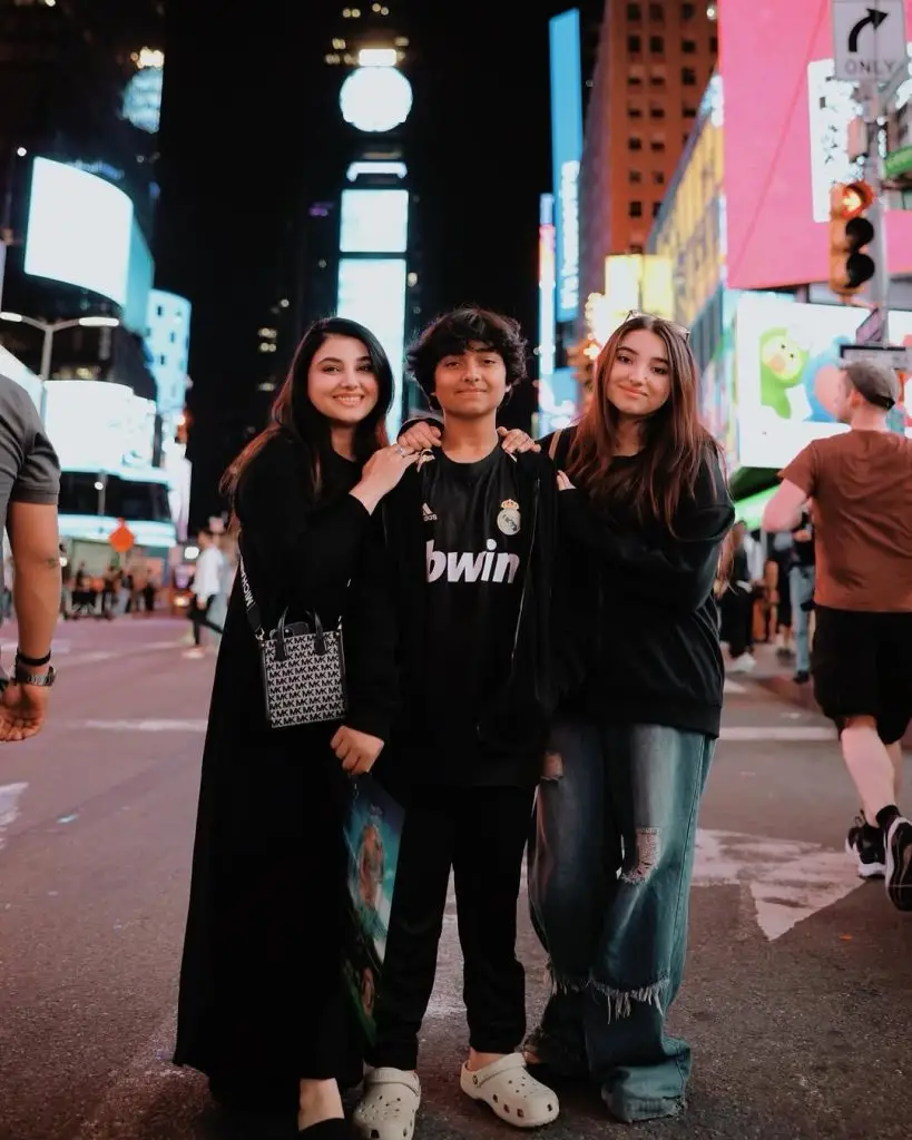 Javeria Saud with Her Kids From Time Square