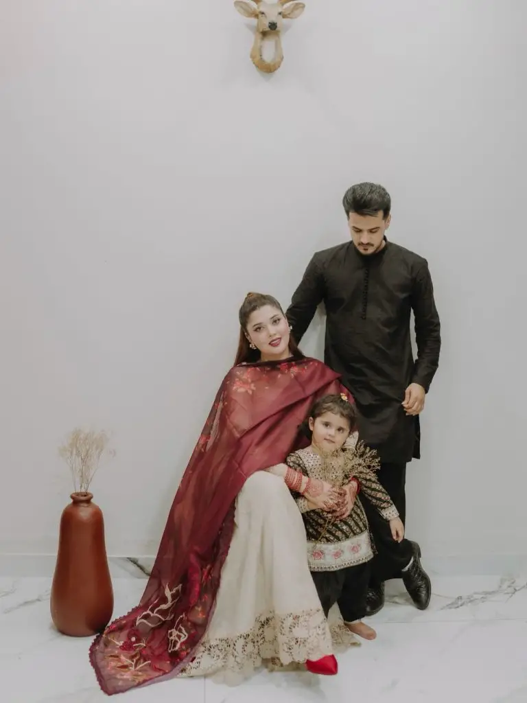 Kanwal Aftab & Family Vacation In Canada