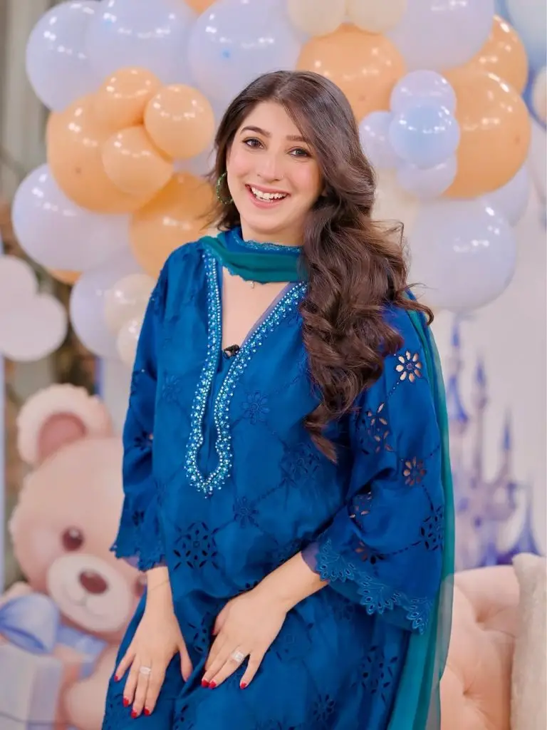 Mariyam Nafees Beautiful Family Photoshoot from GMP