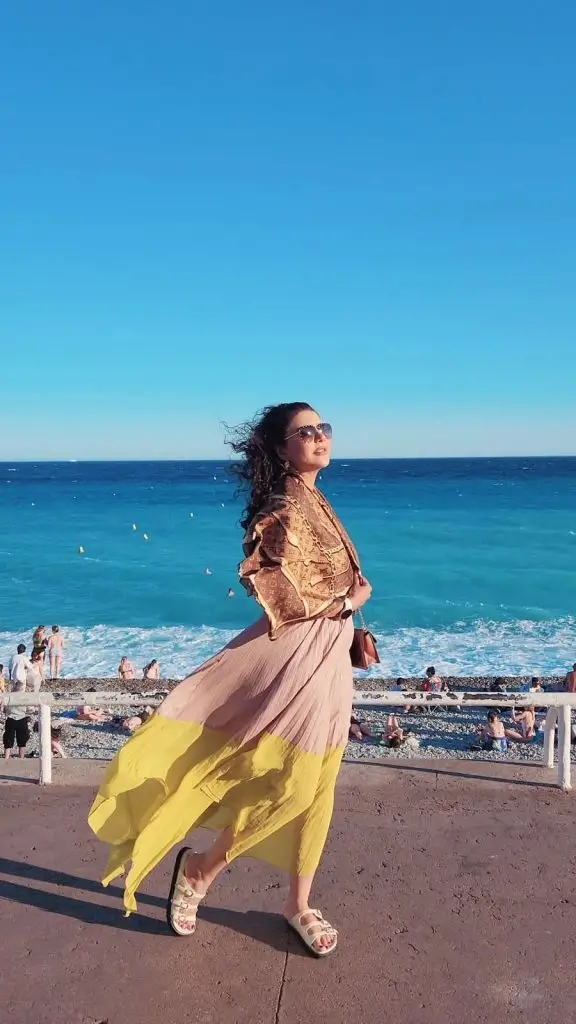 Nida Yasir Enjoying Her vacation In Nice France