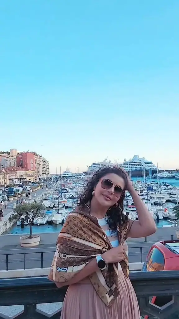 Nida Yasir Enjoying Her vacation In Nice France