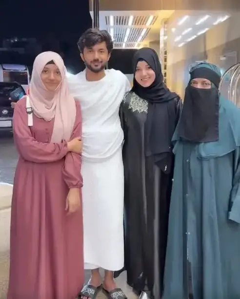 Rabeeca Khan Responds To Umrah Vlogging Criticism