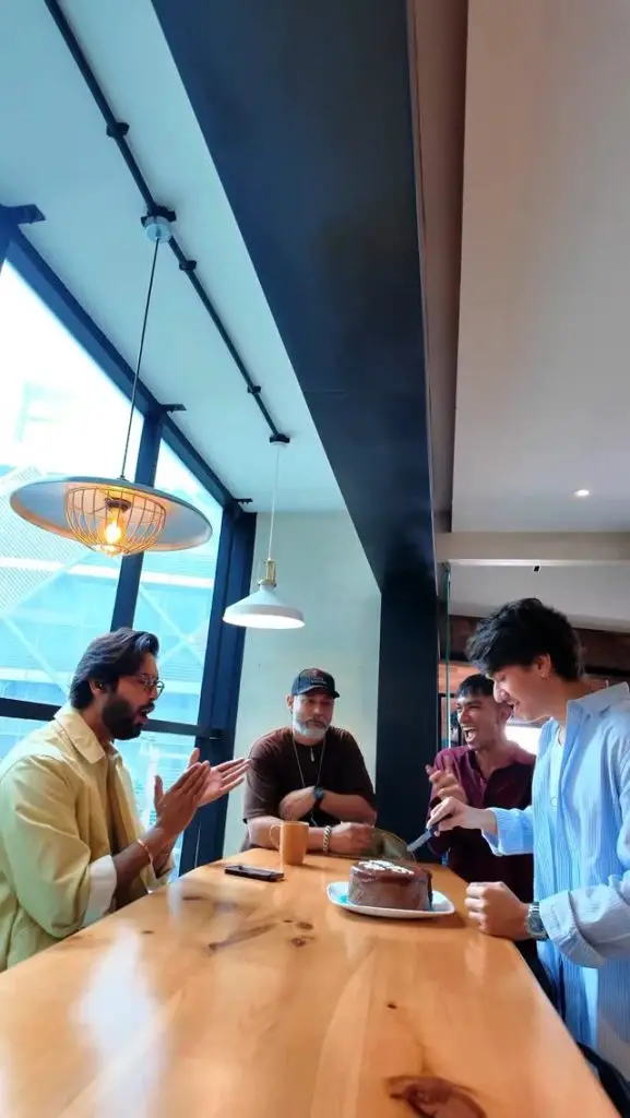 Fahad Mustafa’s Cutest Birthday Celebration For Samar Jafri