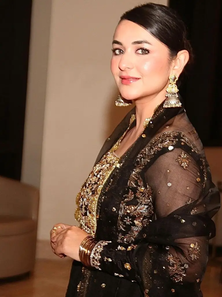 Yumna Zaidi’s Grand Birthday Celebration