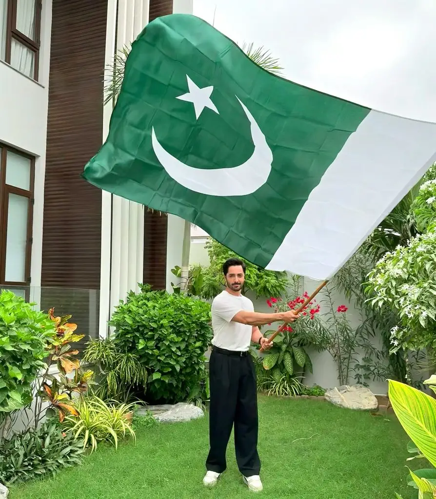 Pakistani Celebrities Share Sentiments On 78th Independence Day