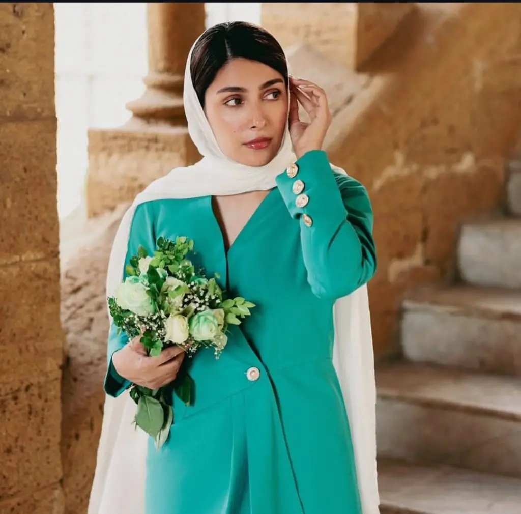 Ayeza Khan Faces Backlash for Recreating Diana’s Iconic Look