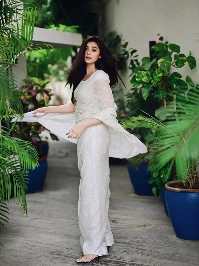 Imran Abbas Reacts to Durefishan’s Viral Comment