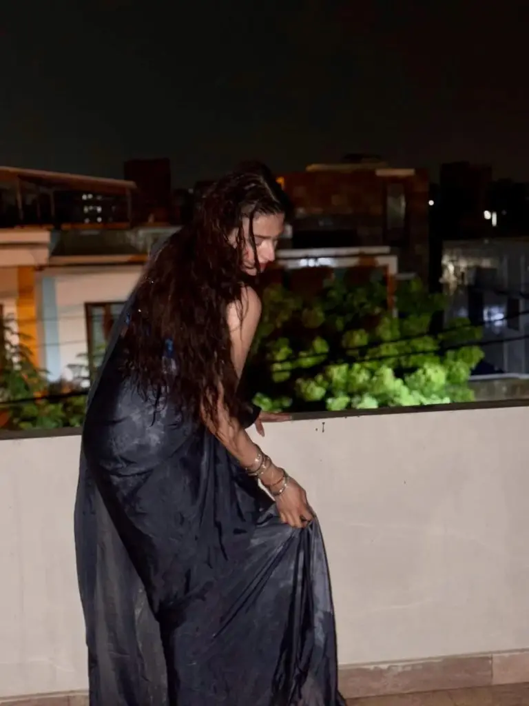 Hira Mani Criticized for Bold Saree & Caption Enjoying rain