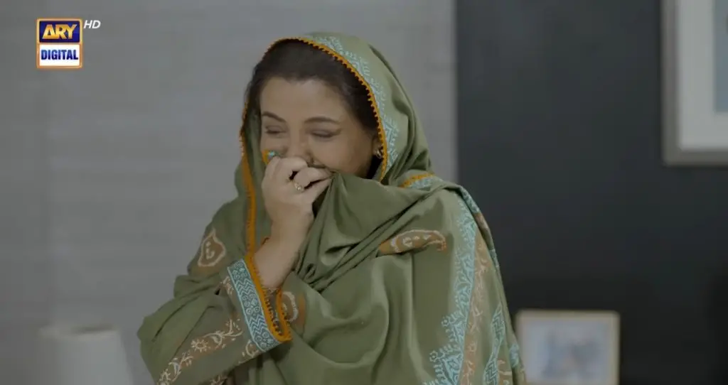 Nadia Khan Criticizes Nadia Afgan’s Crying Scene in Sher