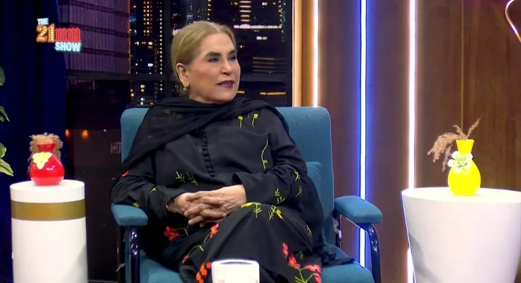 Parveen Akbar Shares Her Opinions About Sanam Saeed