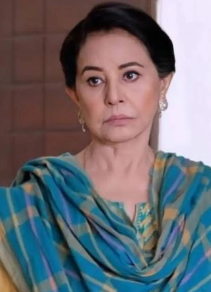 Senior PTV Actress Sajida Syed Shares Stunning Teenage Pictures