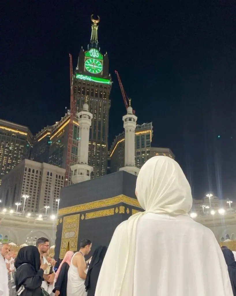 Sanam Marvi on Criticism Over Performing Hajj as a Singer