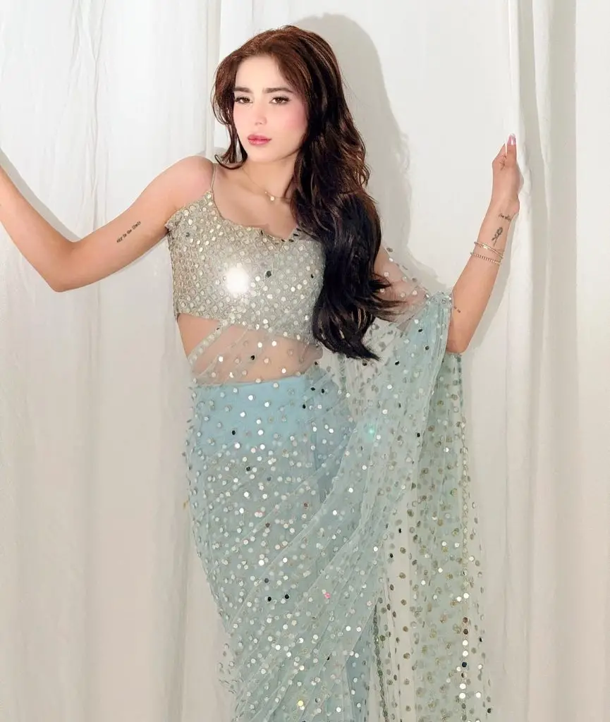 Aima Baig Gets Married In Canada