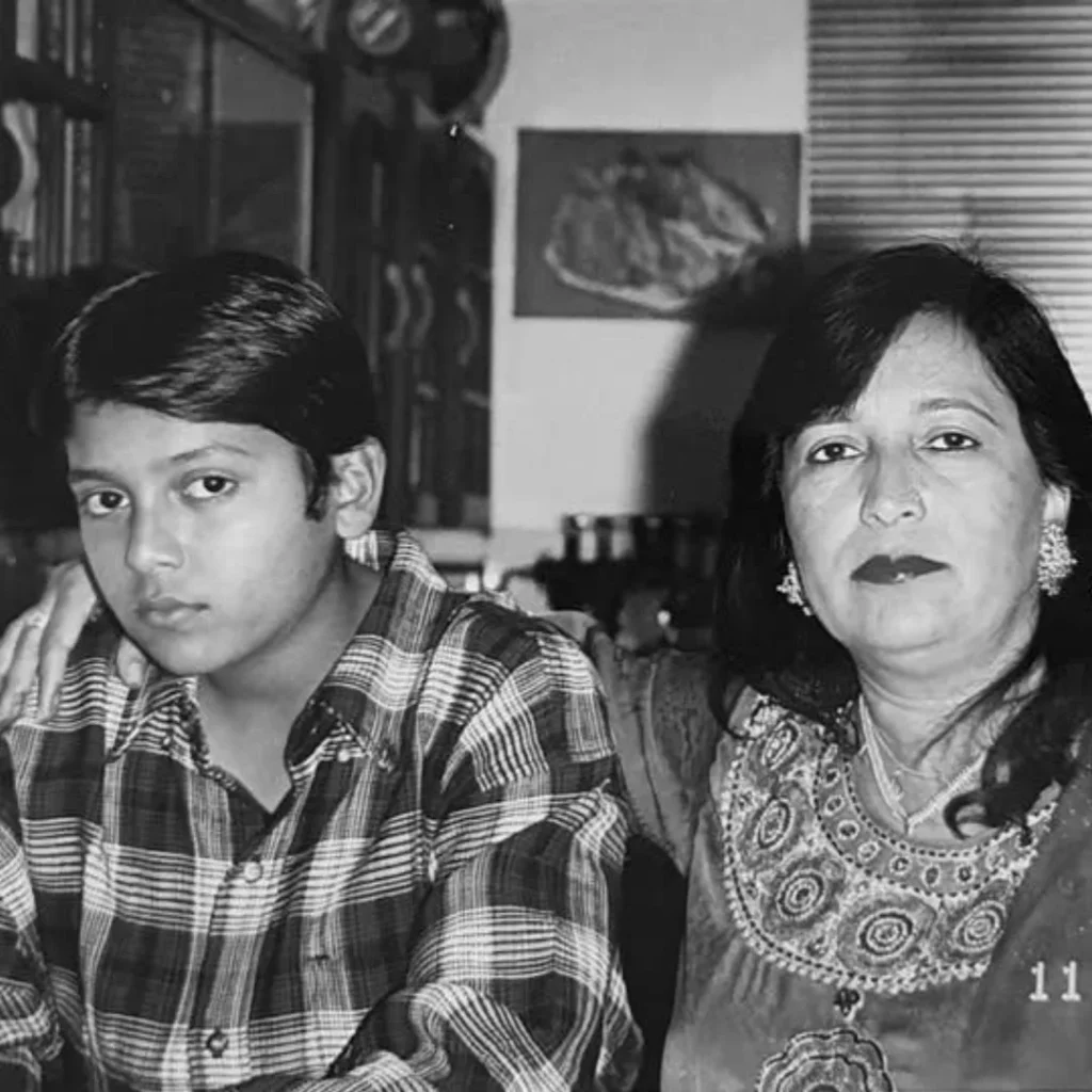 Famous Pakistani Stars Childhood Pictures