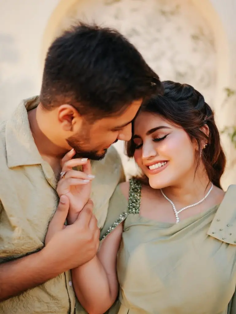 Iqra Kanwal Celebrates Pastel Themed Baby Shower
