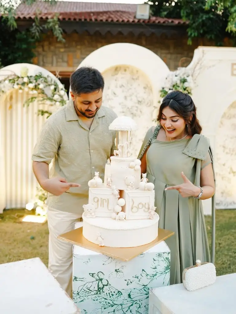 Iqra Kanwal Celebrates Pastel Themed Baby Shower