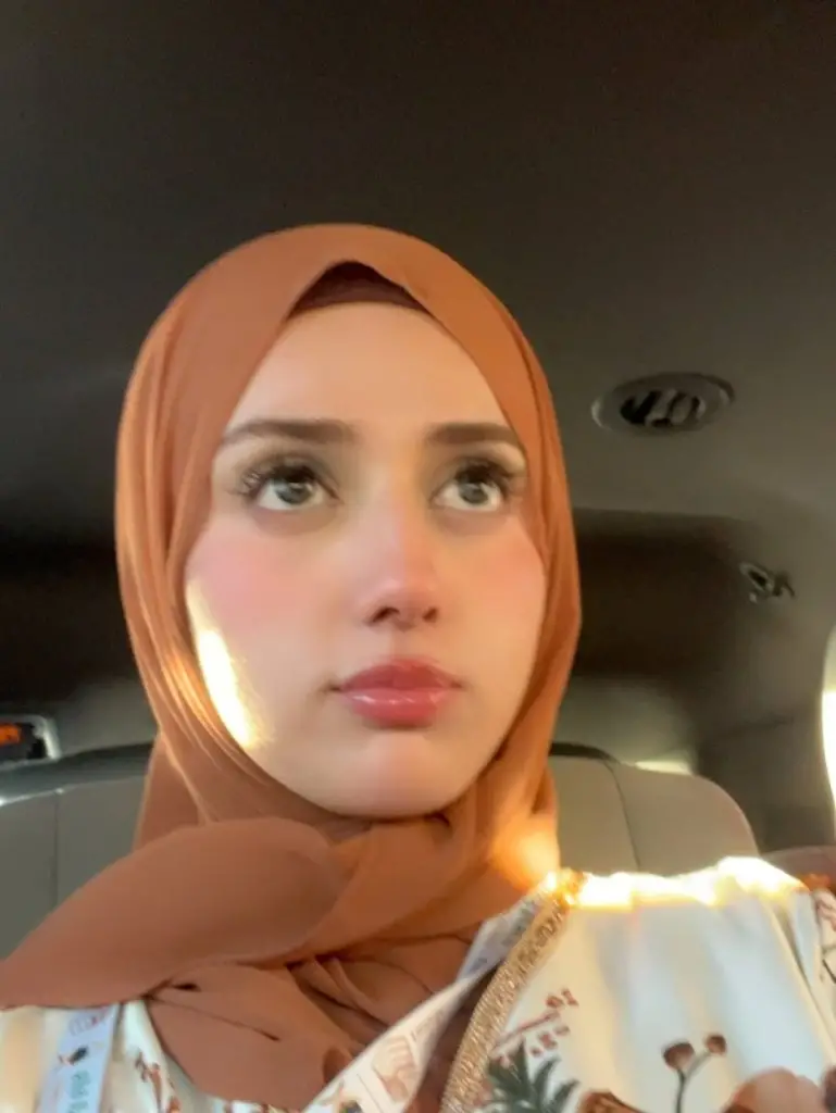 Jannat Mirza Faces Backlash for Sharing Her Hajj Tour Details
