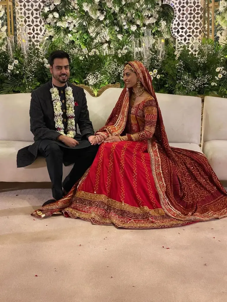 Jhol Singer Maanu Ties The Knot