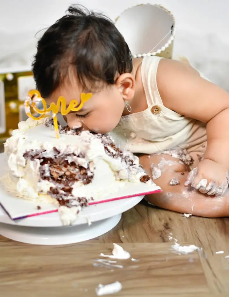 Maryam Noor Shares Sweet Clicks From Son’s First Birthday