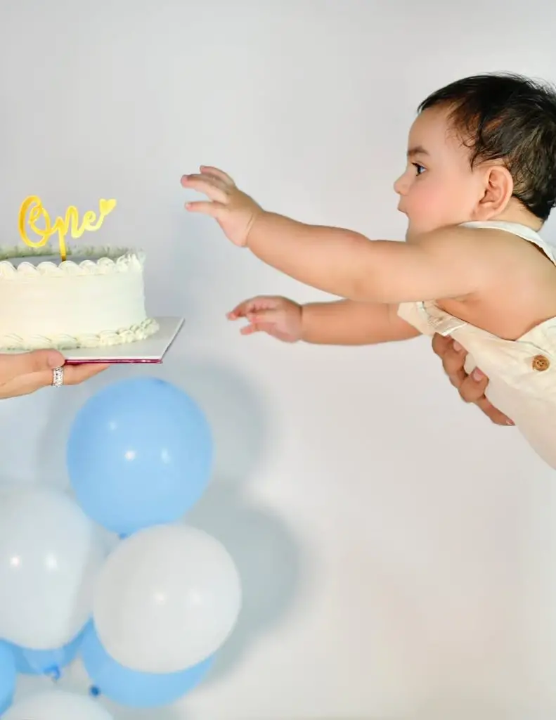 Maryam Noor Shares Sweet Clicks From Son’s First Birthday