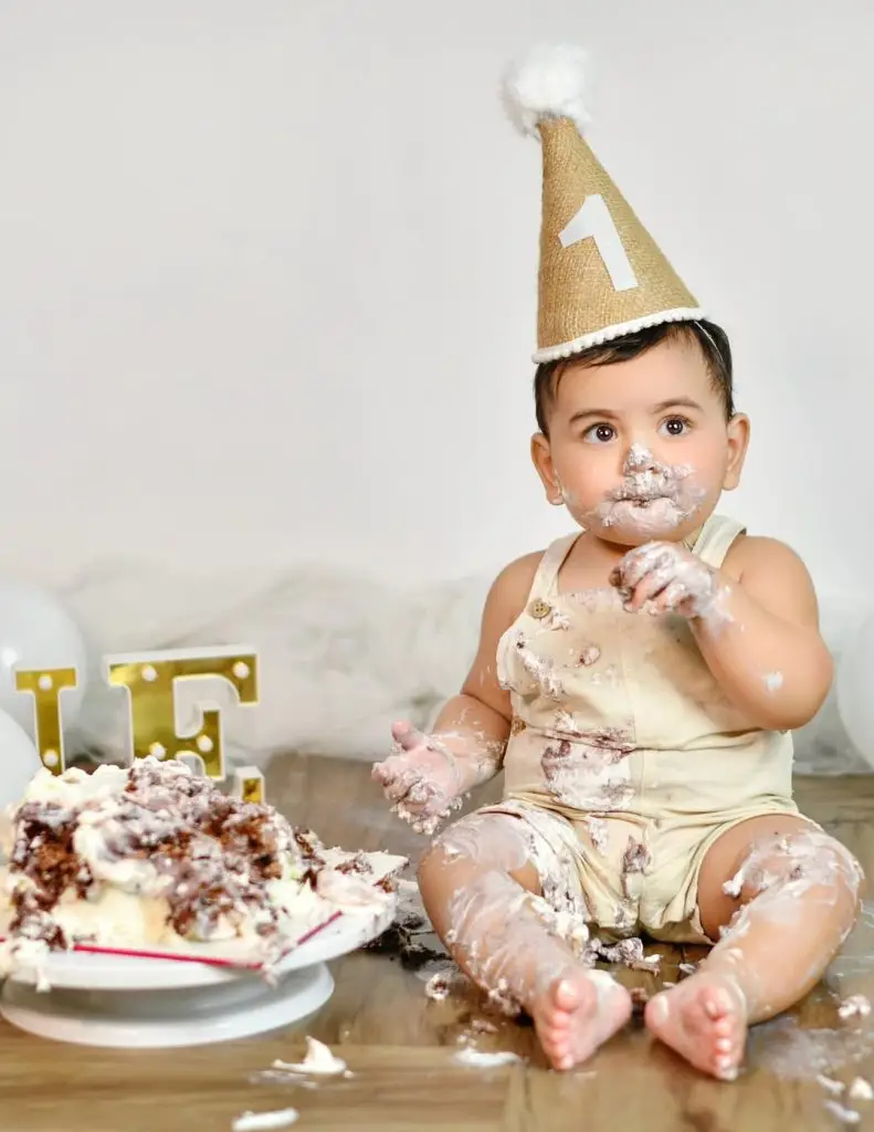 Maryam Noor Shares Sweet Clicks From Son’s First Birthday