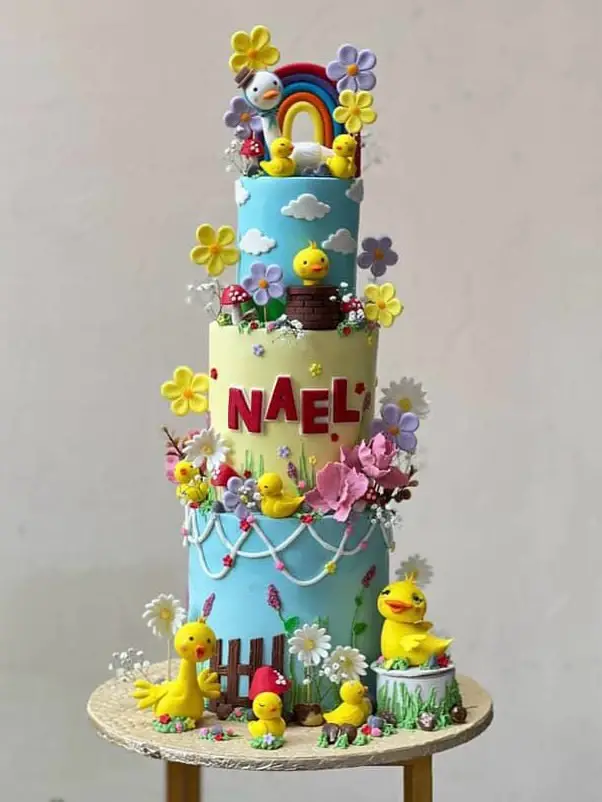 Maryam Noor Shares Sweet Clicks From Son’s First Birthday